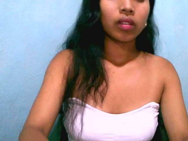 Eva-011 live cam on BongaCams
