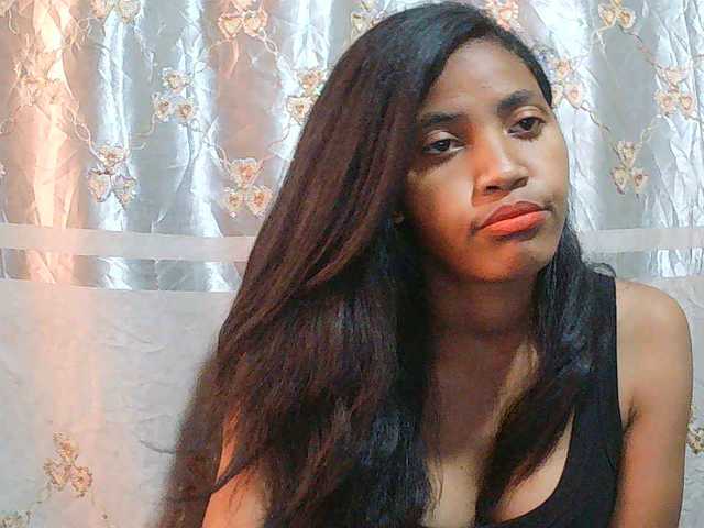 Eva-011 live cam on BongaCams