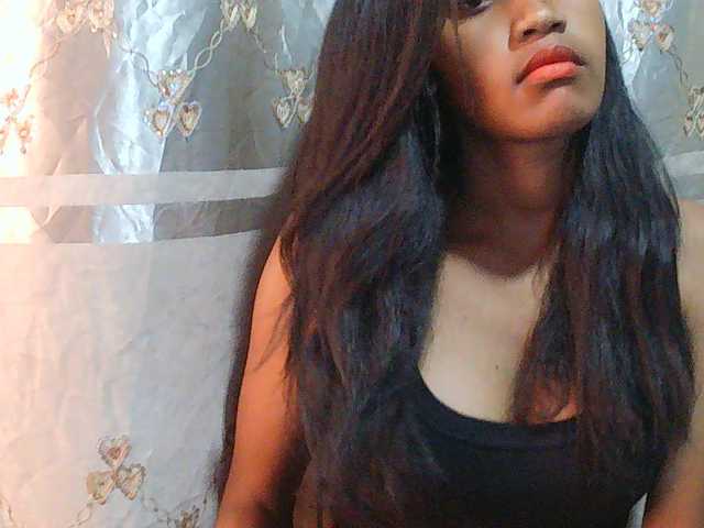 Eva-011 live cam on BongaCams