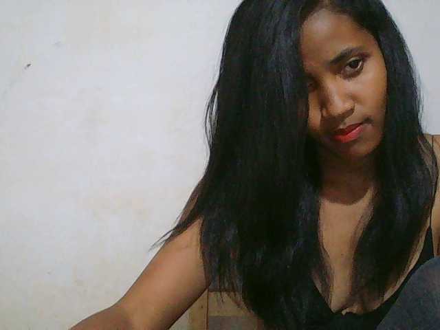 Eva-011 live cam on BongaCams