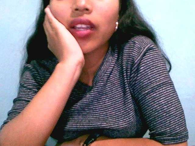 Eva-011 live cam on BongaCams