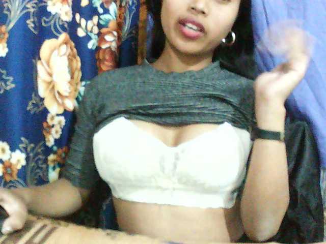 Eva-011 live cam on BongaCams