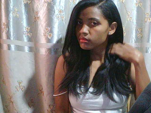 Eva-011 live cam on BongaCams