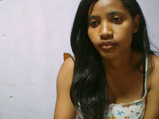 Eva-011 live cam on BongaCams