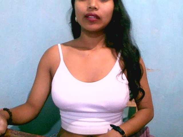 Eva-011 live cam on BongaCams