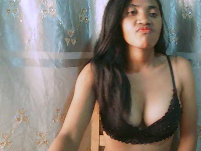 Eva-011 live cam on BongaCams