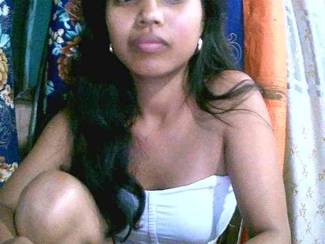 Eva-011 Live Webcam on BongaCams
