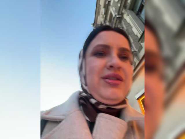 EvaRoughe's BongaCams show and profile