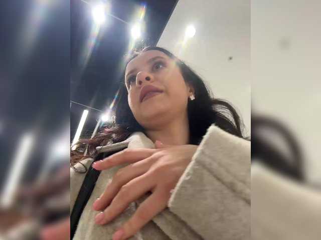 EvaRoughe's BongaCams show and profile