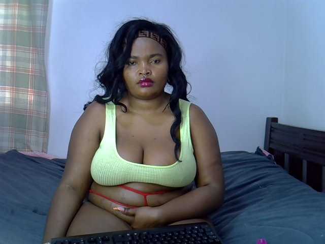 Sexxyebony254 live cam on BongaCams