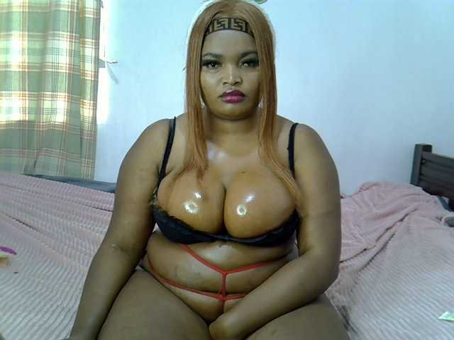 Sexxyebony254 live cam on BongaCams