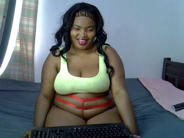 Sexxyebony254 live cam on BongaCams