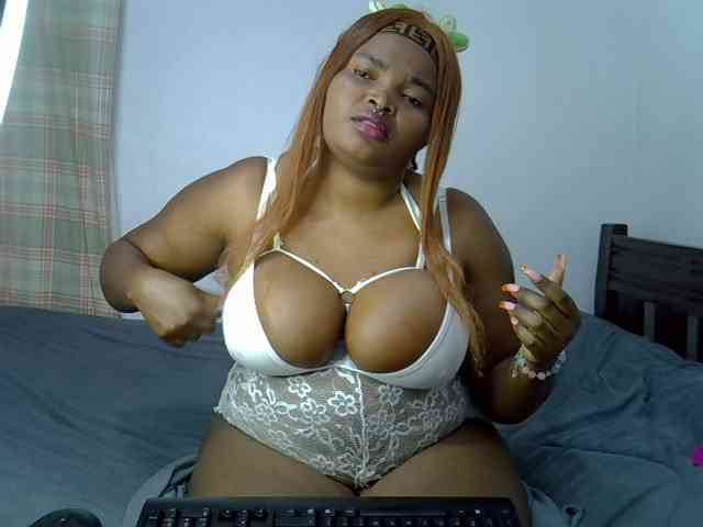 Sexxyebony254 webcam