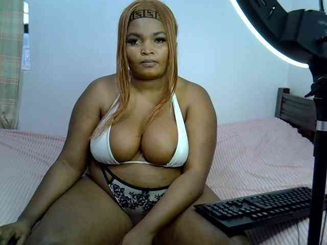 Sexxyebony254 webcam