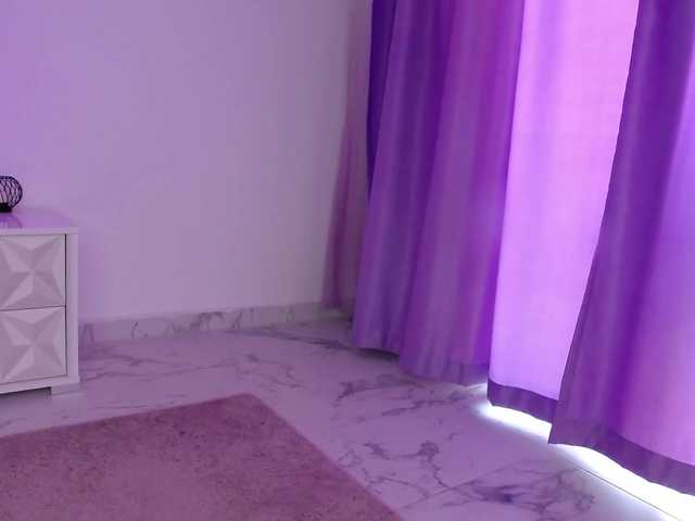 RavenFoxy live cam on BongaCams