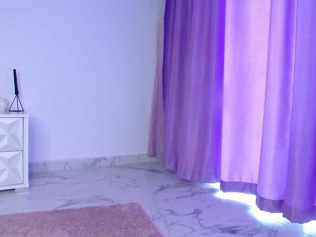 RavenFoxy live cam on BongaCams