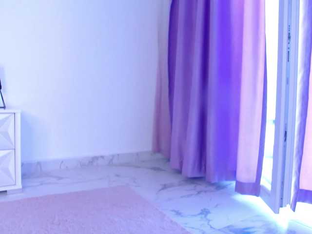 RavenFoxy live cam on BongaCams