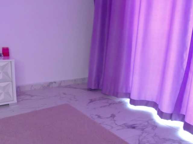 RavenFoxy live cam on BongaCams