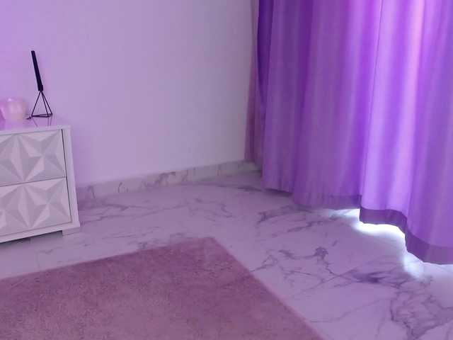 RavenFoxy live cam on BongaCams