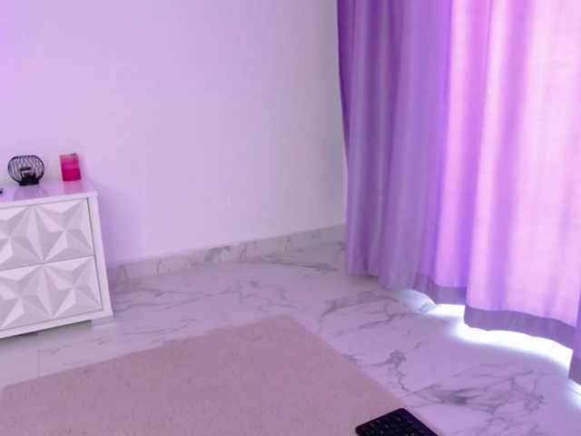 RavenFoxy live cam on BongaCams