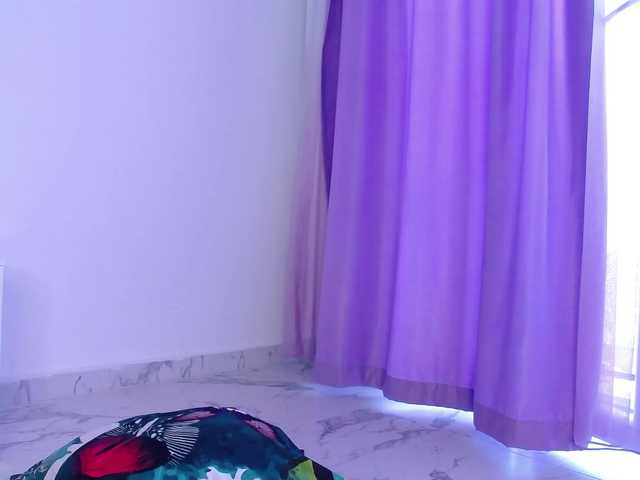 RavenFoxy live cam on BongaCams