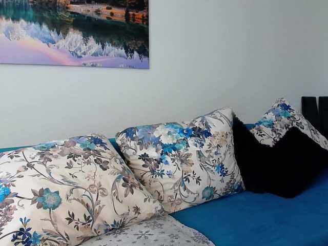RavenFoxy live cam on BongaCams