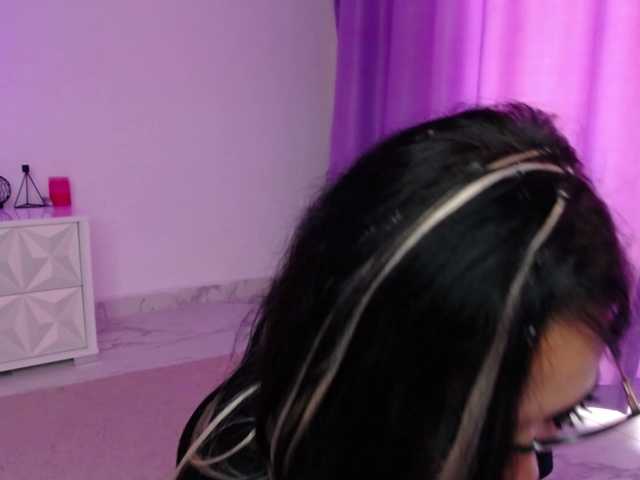 RavenFoxy live cam on BongaCams
