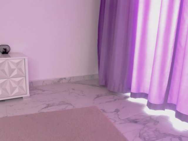 RavenFoxy live cam on BongaCams
