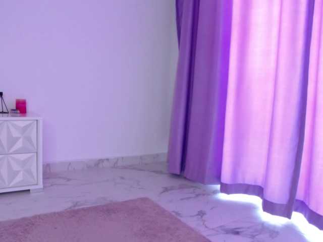 RavenFoxy live cam on BongaCams