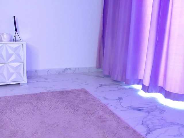 RavenFoxy live cam on BongaCams