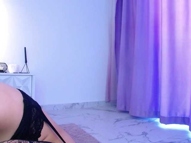 RavenFoxy live cam on BongaCams