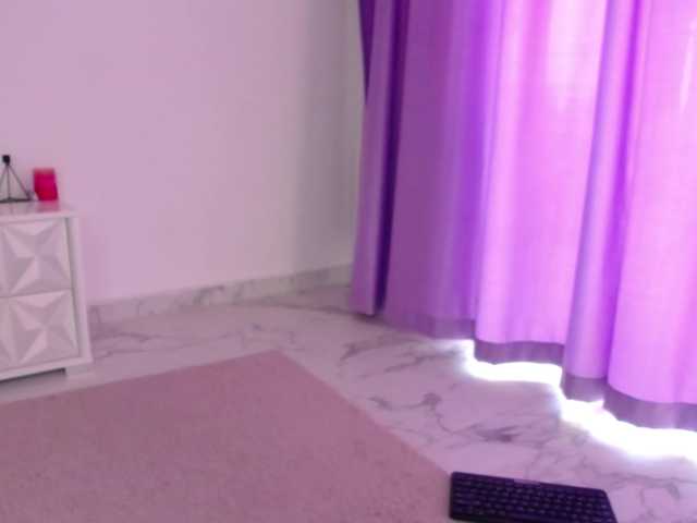 RavenFoxy live cam on BongaCams