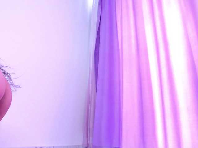 RavenFoxy live cam on BongaCams