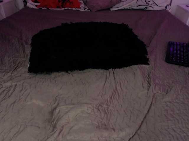 RavenFoxy live cam on BongaCams