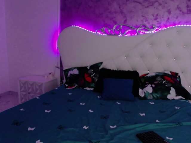 RavenFoxy live cam on BongaCams