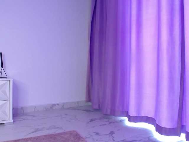 RavenFoxy live cam on BongaCams