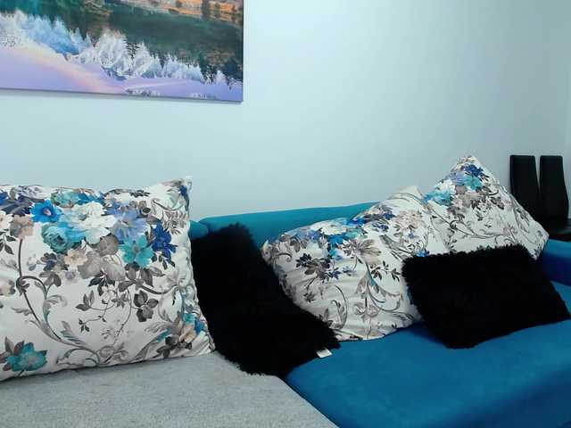 RavenFoxy live cam on BongaCams