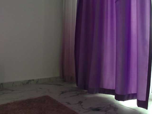 RavenFoxy live cam on BongaCams