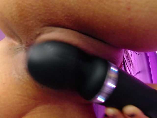 RavenFoxy live cam on BongaCams