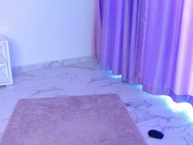 RavenFoxy live cam on BongaCams