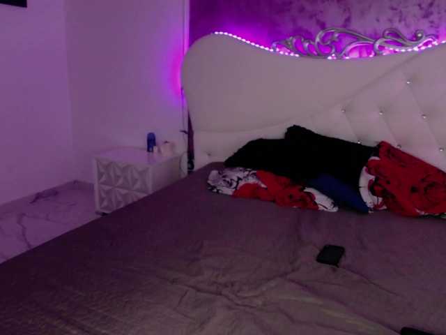 RavenFoxy live cam on BongaCams