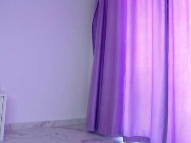 RavenFoxy live cam on BongaCams