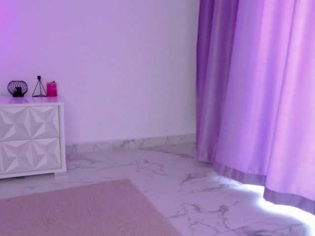 RavenFoxy live cam on BongaCams