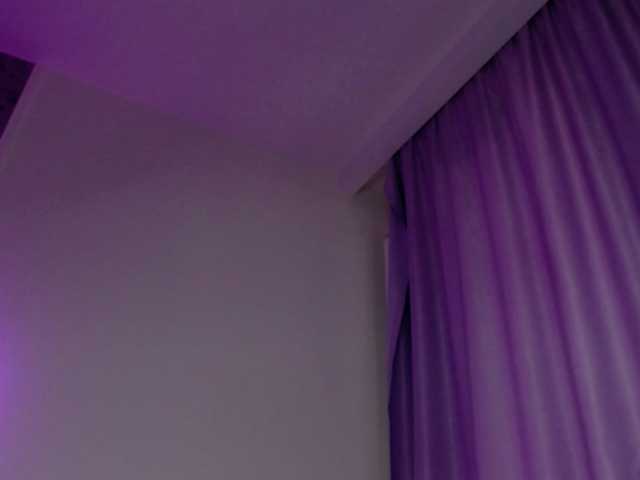 RavenFoxy live cam on BongaCams