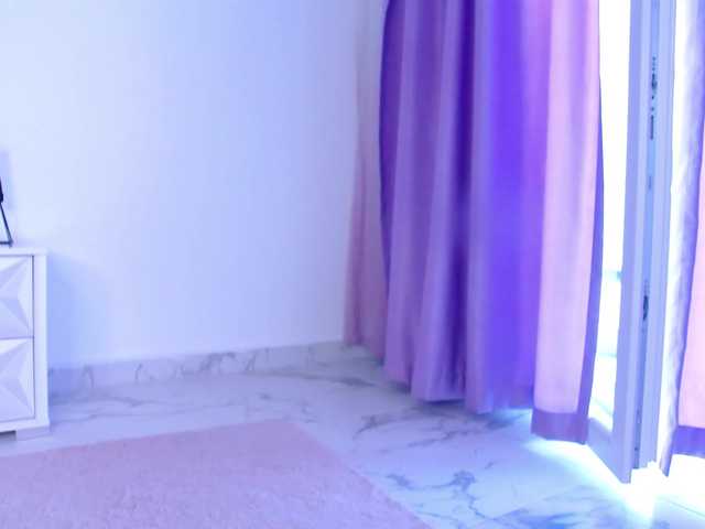 RavenFoxy live cam on BongaCams