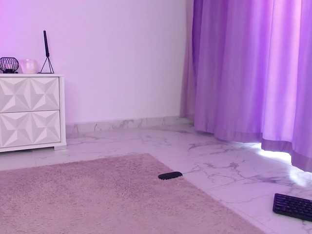 RavenFoxy live cam on BongaCams