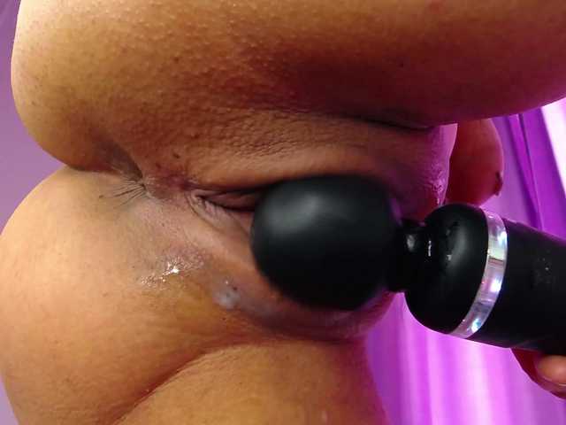 RavenFoxy live cam on BongaCams