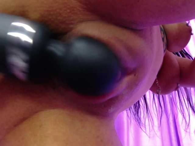 RavenFoxy live cam on BongaCams