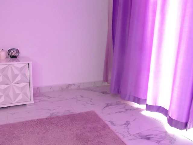 RavenFoxy live cam on BongaCams