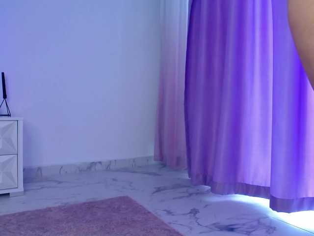 RavenFoxy live cam on BongaCams